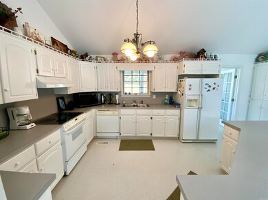 949 Dekalb Rd, Tumbling Shoals, AR 72581 - photo 4