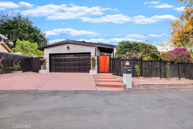 4568 Saltillo St, Woodland Hills, CA 91364 - photo 2