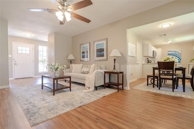 1802 Winter Bay Ln, Houston, TX 77088 - photo 4