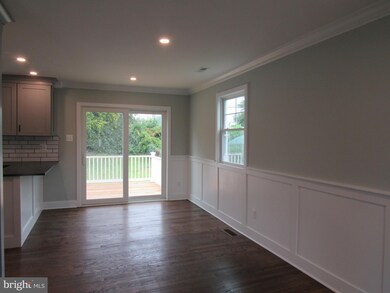 402 S Central Blvd, Broomall, PA 19008 - photo 6