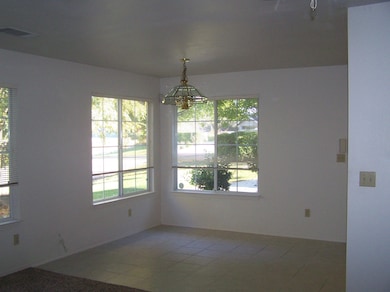 carson dining area