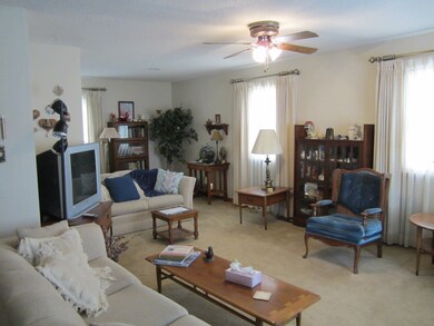 Living Room<|><|>