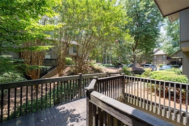 308 Cumberland Ct SE, Smyrna, GA 30080 - photo 2