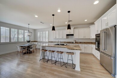 427 E Julian Dr-9