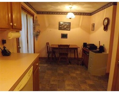 16 Milford Rd unit 6, South Grafton, MA 01560 - photo 4