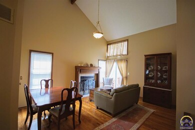 3531 SW Willow Brook Dr, Topeka, KS 66614 - photo 4