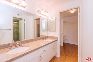 13963 Riverside Dr, Sherman Oaks, CA 91423 - photo 5