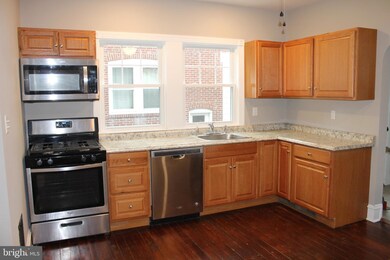 1105 W Broad St, Quakertown, PA 18951 - photo 3
