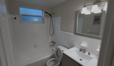 101 SE 9th St, Hallandale Beach, FL 33009 - photo 6