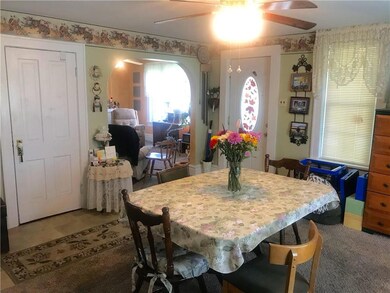 Dining room.