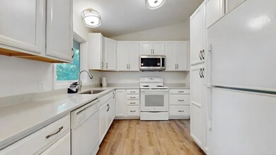 2509 Cedar Hills Dr, Hopkins, MN 55305 - photo 6