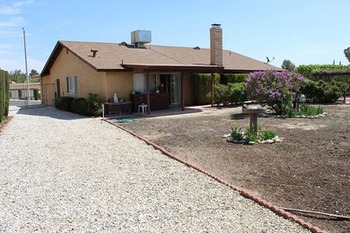 13772 Woodbine Dr, Victorville, CA 92395 - photo 3