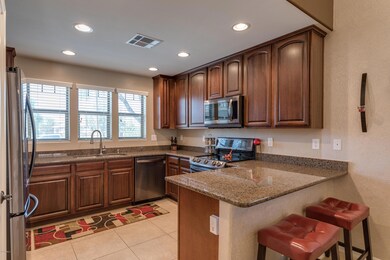005_Kitchen