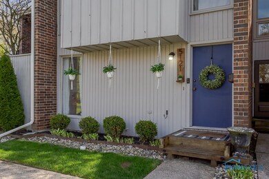 5121 Regency Dr, Toledo, OH 43615 - photo 2