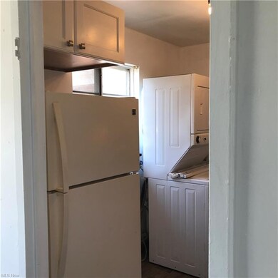 New cabinet above fridge!