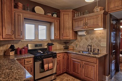 817 Midway Dr, Auburn, IN 46706 - photo 5