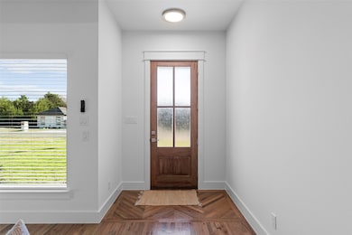 607 E Wood Dell Dr, Glenn Heights, TX 75154 - photo 4