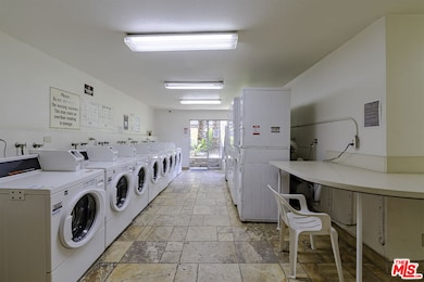 Park Villas unit 239, Los Angeles, CA 90020 - photo 7