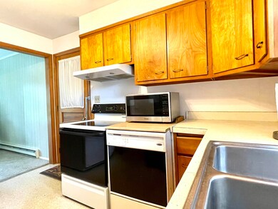 4 Spring St, Whitefield, NH 03598 - photo 4