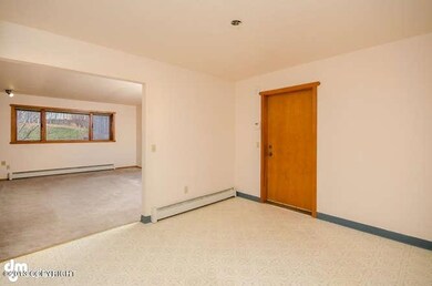 2220 N Cottonwood Loop Wasilla-small-005