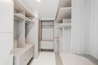 Paramount at Miami Worldcenter unit 3911, Miami, FL 33132 - photo 7