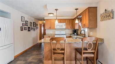 23 City View Pkwy, Johnston, RI 02919 - photo 4