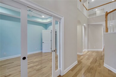 546 Fox Run Cir, Brunswick, GA 31525 - photo 2