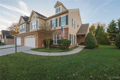 View of front of property featuring a front yard a