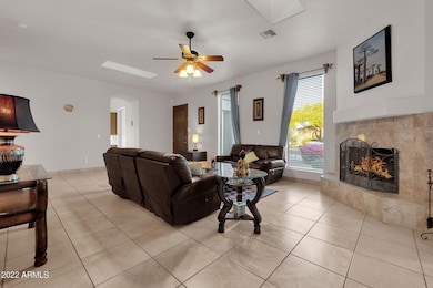 10-web-or-mls-3027-e-redfield-rd