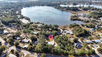 314 Lakeview Dr, Defuniak Springs, FL 32433 - photo 4