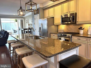 25560 Creekmore Terrace, Chantilly, VA 20152 - photo 5