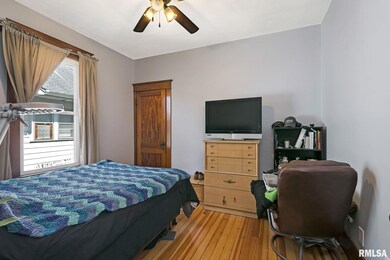 2027 N Myrtle St, Davenport, IA 52804 - photo 7