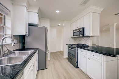 7442 Tall Pines Dr, Houston, TX 77088 - photo 6