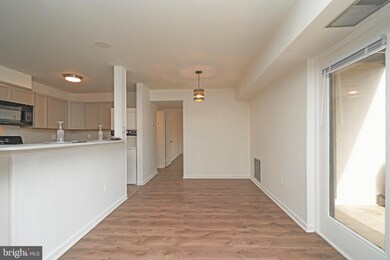 3136 Brinkley Rd unit T2, Temple Hills, MD 20748 - photo 5