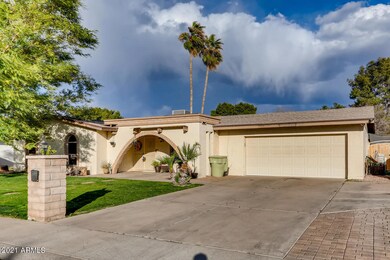 8325 N 47th Dr Glendale AZ-large-003-002