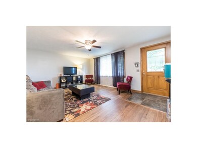 Living Room w/ hardwood floors