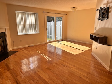 182 Chapman Place unit 182, Leominster, MA 01453 - photo 2