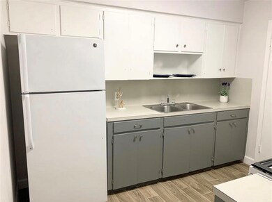 2403 Leaman Ave, Rosenberg, TX 77471 - photo 4