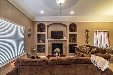 805 Desert Sky Dr, Horizon City, TX 79928 - photo 4