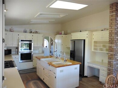 Chef's kitchen