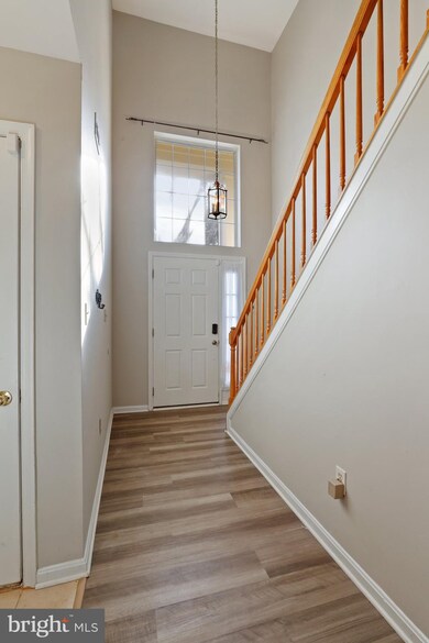 19930 Dunstable Cir, Germantown, MD 20876 - photo 3