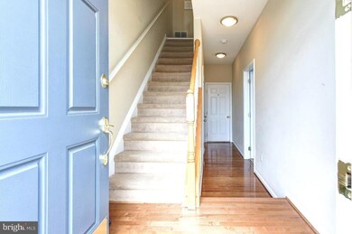 42840 Smallwood Terrace, Chantilly, VA 20152 - photo 2