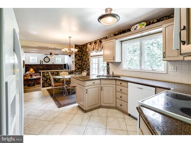 779 Cornwallis Dr, Mount Laurel, NJ 08054 - photo 7