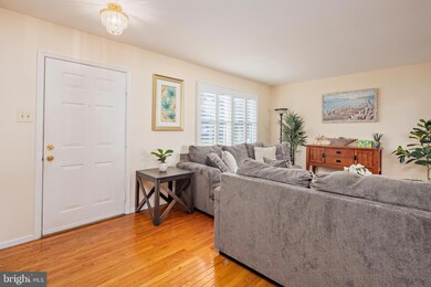 6120 Karas Walk, Elkridge, MD 21075 - photo 2