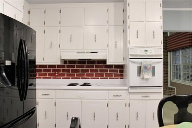 1664 Wesleyan Dr, Macon, GA 31210 - photo 4