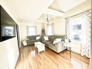 43 Hobart St unit B, Danvers, MA 01923 - photo 3