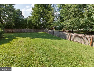 471 S Apple Tree Ln, Lafayette Hill, PA 19444 - photo 4