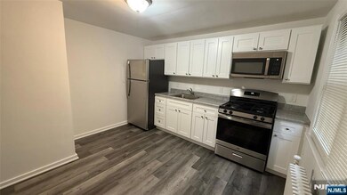 445 Union Ave unit 2E, Rutherford, NJ 07070 - photo 6