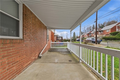 614 Ridgemont Dr, Pittsburgh, PA 15220 - photo 3