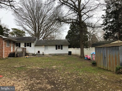 29917 Burton Rd, Mechanicsville, MD 20659 - photo 5